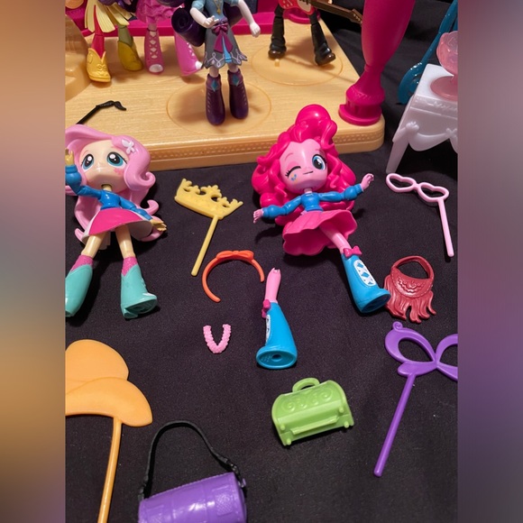 My Little Pony Equestria Girls mini dolls set with accessories. - Picture 4 of 12